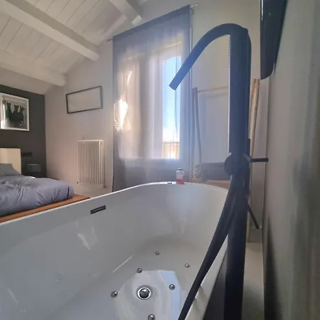 Apartman Mc House *